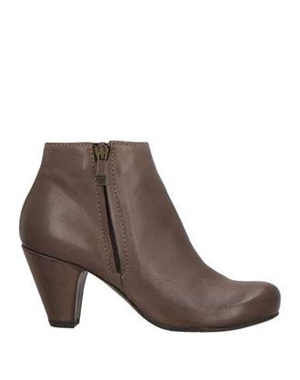 Alberto Ankle boots