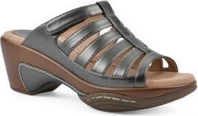 White Mountain Valencia Wedge Sandal in Pewter Metallic Smooth at Nordstrom Rack, Size 9.5