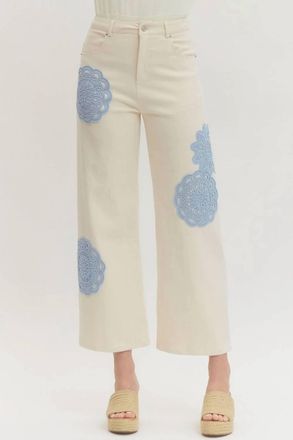 Entro Lace Applique Wide Leg Pants In Cream