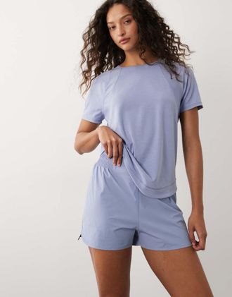 Sweaty Betty Relay Replacer - Pantaloncini blu