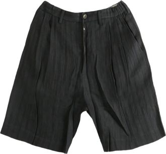 Ziggy Chen pleat-detail shorts - Nero