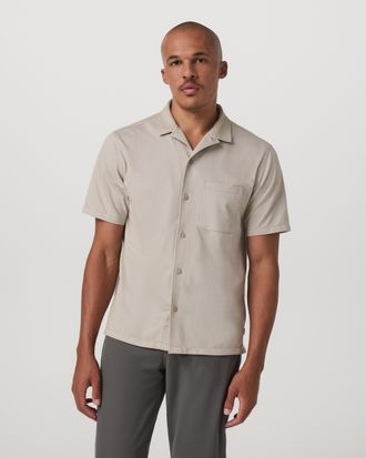 Vuori Clothing Short Sleeve Knit Oxford Camp Collar Button Down | Truffle | Medium