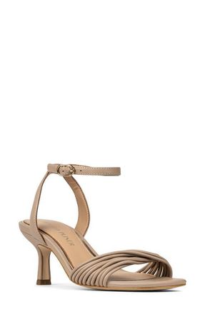 Donald J Pliner Ilya Ankle Strap Sandal at Nordstrom, Size 7.5
