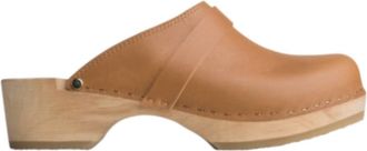 YouYou Womens Yren Rock Clog In Camel