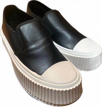 Qupid Women Mizar-02 Platform Sneakers In Black Pu
