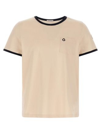 Moncler T-shirt met geborduurd logo op zak