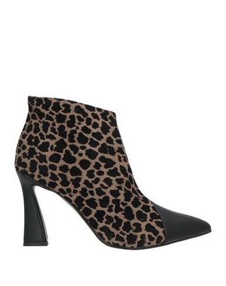 Nila & Nila SCHUHE - Stiefeletten auf YOOX.COM