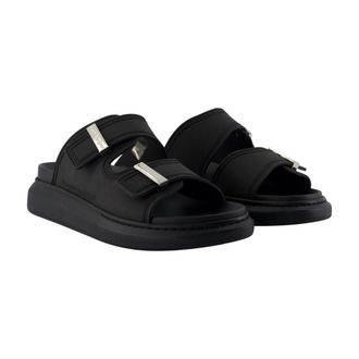 Alexander McQueen Padded Hybrid Sandals - Black