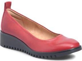 COMFORTIVA Dillon Wedge Pump in Cherry Red at Nordstrom Rack, Size 7.5