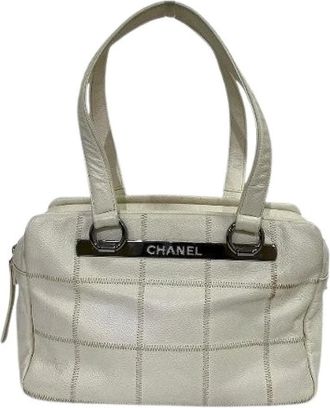Chanel Pre-owned Handbags, female, White, Size: ONE SIZE Pre-owned Leather Handbag