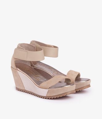 Pedro Garcia Comfort wedge sandal in pink suede | Fidelia | Essentials collection | PEDRO GARCIA