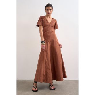 Topshop Seamed V-Neck A-Line Midi Dress in Rust at Nordstrom, Size 14 Us