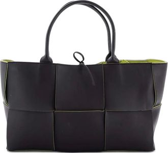Bottega Veneta Borsa tote Arco media in pelle con design Maxi Intrecciato - Nero