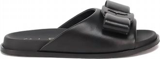 Ferragamo Womens Vara Bow Flat Sandals In Black