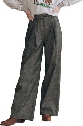 The Great. Sawyer Pull-On Pleated Pant In Smoke Wash