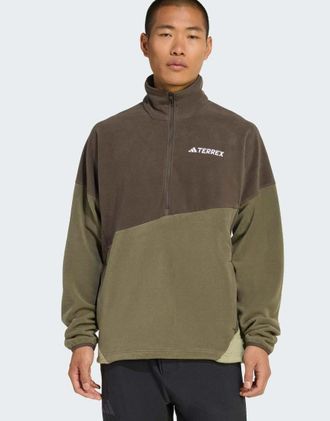 adidas Terrex multi climawarm - Anorak in pile color oliva ombra / oliva strata-Verde