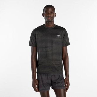 New Balance Uomo RC Essential Printed T-Shirt in Nero/Grigio, Maglia di Poliestere, Taglia 2XL