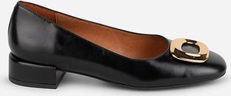 Intentionally blank Mister Heels