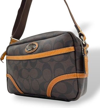 Coach Pvc Leather Shoulder Bag (Pre-Owned)