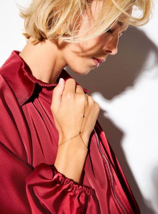 Midi34 Womens M&eacute;lina hand bracelet