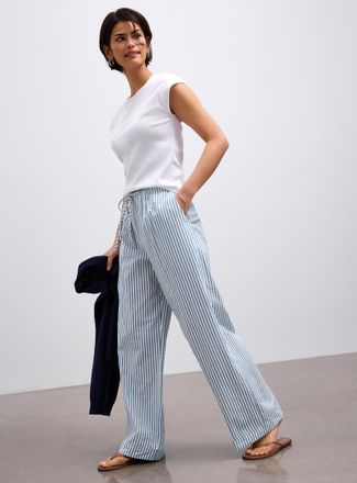 Grace & Mila Womens Striped seersucker pant Fit: Wide leg, high rise
