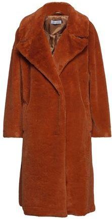 Weili Zheng ROPA DE ABRIGO - Borreguito y pelo ecológico en YOOX.COM