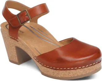 Aetrex Womens Finley Heels In Cognac
