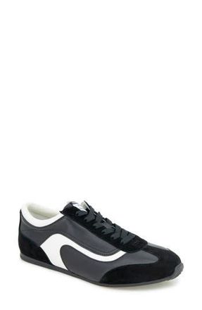 Kenneth Cole Alma Sneaker in Black Leather at Nordstrom Rack, Size 8