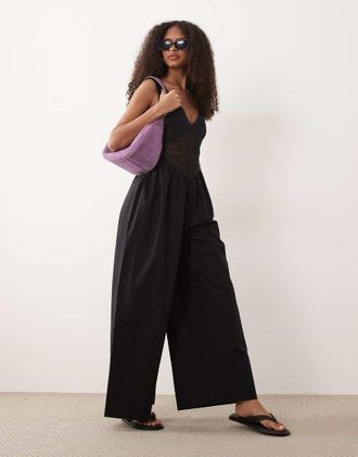 Asos Tuta jumpsuit nera con pannello alluncinetto in vita-Nero