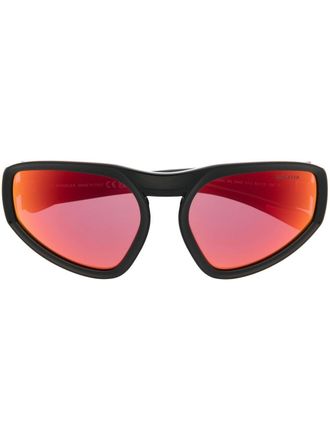 Moncler Pentragra shield-frame sunglasses - Black