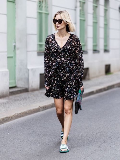 look con pool slides