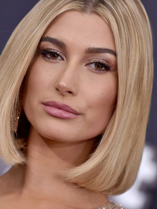 Bronzer ist das Beauty Must-have für sonnengeküsste Haut – wir verraten, welche Bronzer-Art am besten zu deinem persönlichen Hauttyp passt.