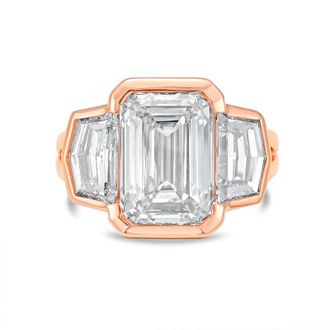 Diana M. Jewels 18kt Rose Gold Lab Grown 5.00 ct Emerald Diamond 3-Stone Bezel Ring