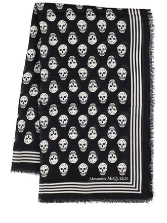 Alexander McQueen Scarves − Sale: up to −57% | Stylight