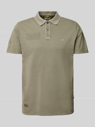 Camel Active Poloshirt mit Label-Stitching in Khaki, Größe M