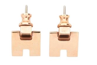 Hermès Rose Gold Plated Enamel Eileen Push Back Earrings