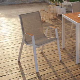 IDMarket Lote De 4 Sillas De Jard&iacute;n Apilables De Metal Y Textileno Noumea, Blanco Y Madera