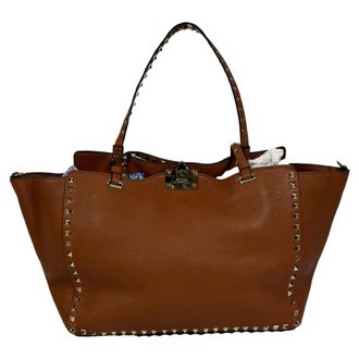 Valentino Valentino Light Cuir Rockstud Trapeze Tote in Bruin Leer