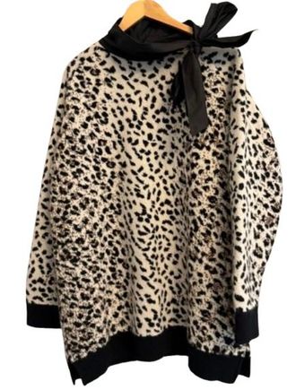 Valentino Garavani Valentino Leopard Jacquard Wool-Blend Jumper Size 42