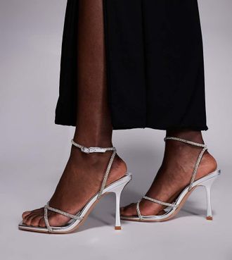 Simmi London Simmi London Wide Fit - Judy - Sandali a pianta larga con tacco color argento decorati