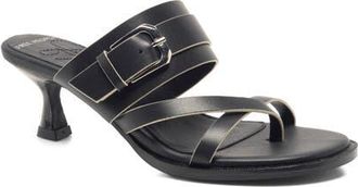 Free People Belted Toe Loop Sandal in Black Tide Leather at Nordstrom, Size 6.5