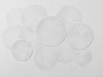 Schubiger M&ouml;bel Bild Weisse Kreiskomposition