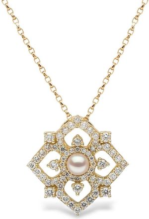 Yoko London 18kt yellow gold Petal pearl and diamond pendant - women - 18kt Yellow Gold/Akoya Pearl/Diamond - One Size