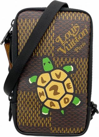 Louis Vuitton Brown Shoulder Bag (Pre-Owned)