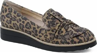 Django & Juliette Womens Oclem Foam Wedge In Camel Leopard Suede