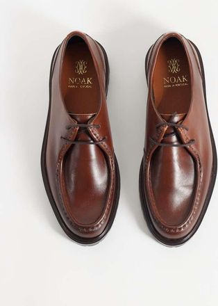 Noak scarpe stringate stile derby con suola carrarmato in pelle marrone, prodotte in Portogallo