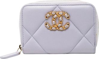 Chanel Pre-owned Wallets, female, Purple, Size: ONE SIZE Pre-owned Quilted Coin Purse