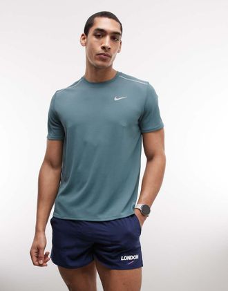 Nike Stride Dri-FIT - Pantaloncini viola da 13 cm