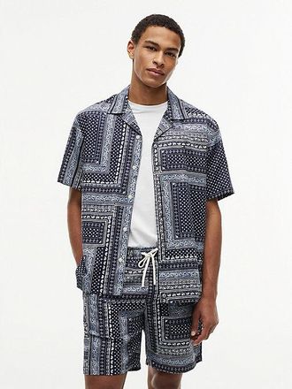 Tommy Hilfiger Relaxed Fit Bandana Print Short Sleeve Shirt