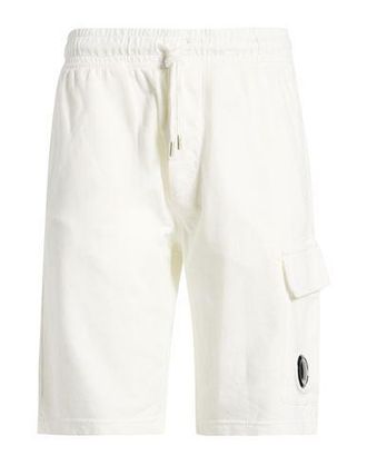 C.P. Company BOTTOMWEAR - Shorts & Bermuda Shorts sur YOOX.COM